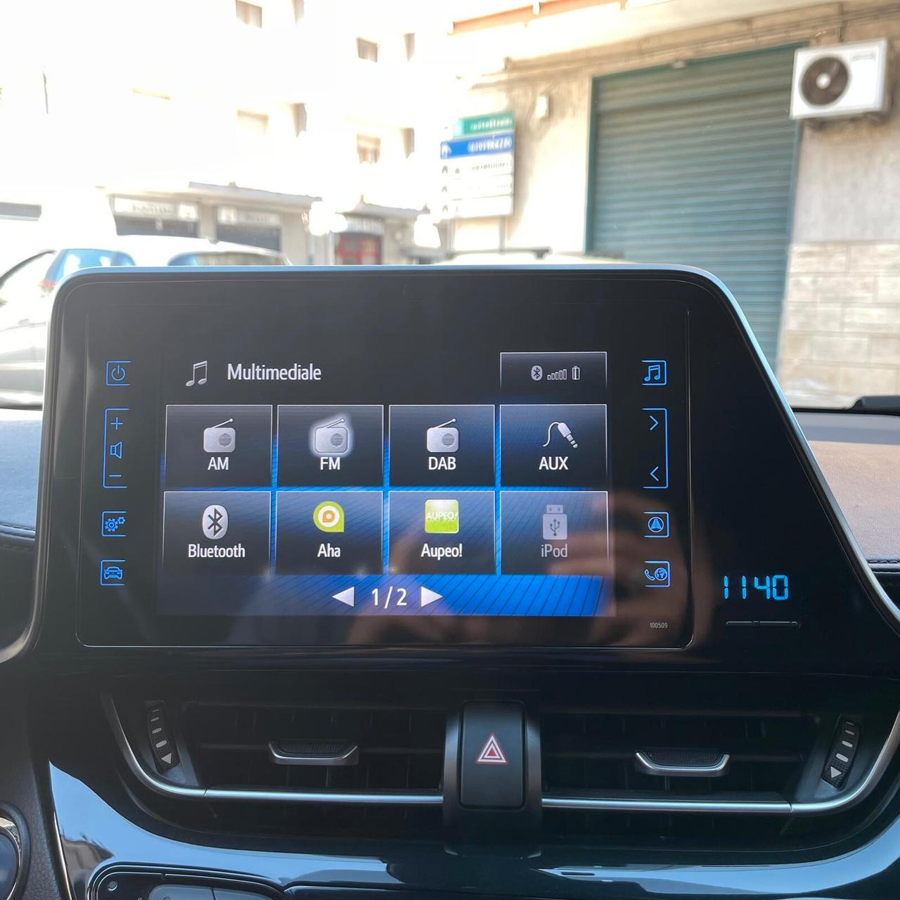 Toyota C-HR 1.8 Hybrid E-CVT Business