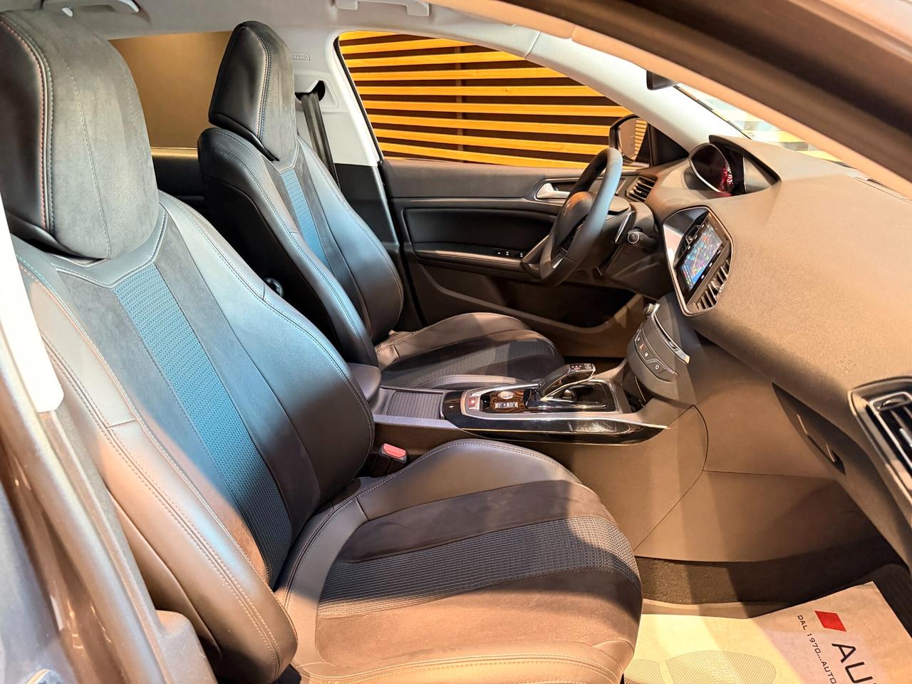 Peugeot 308 BlueHDi 130 S&S EAT8 GT