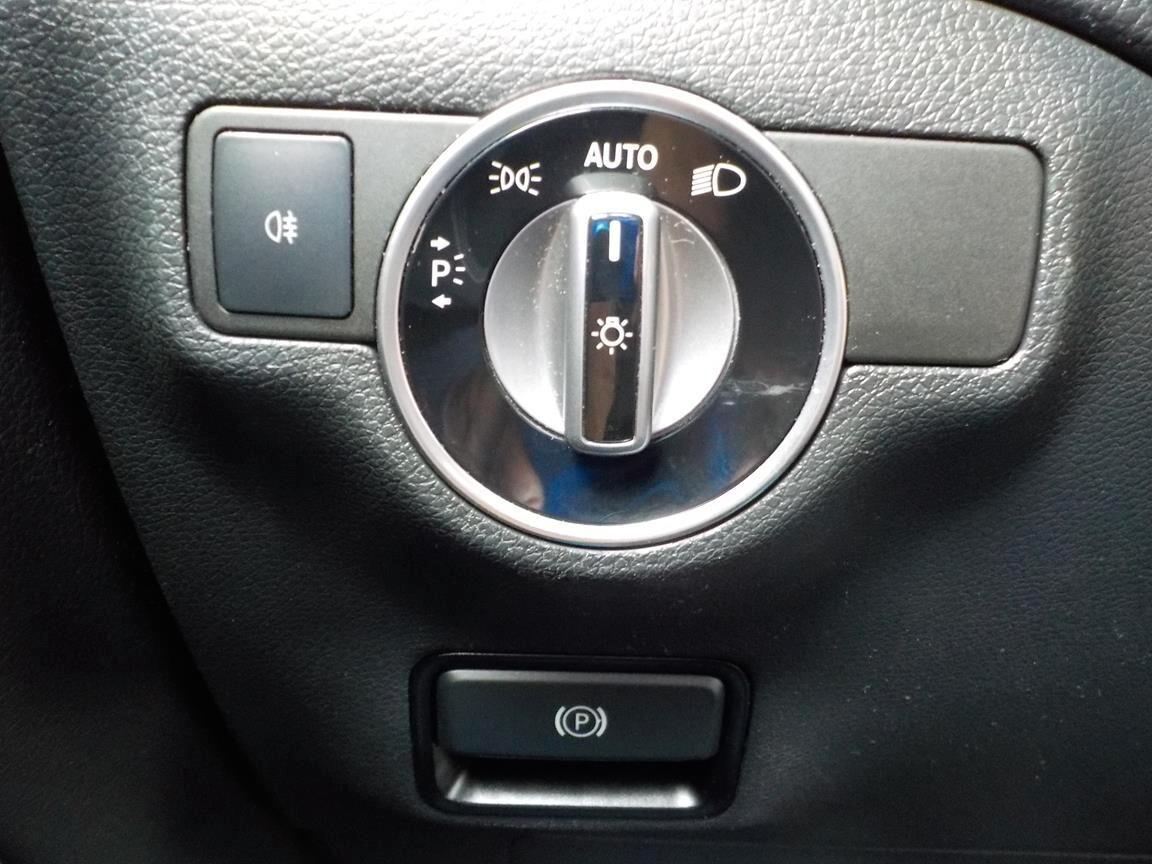 Mercedes-benz GLA 200 d Business