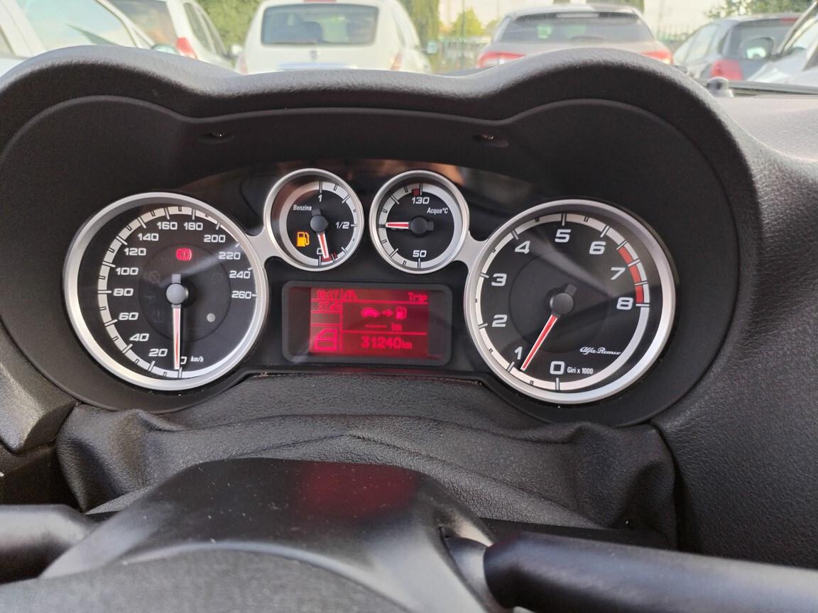 Alfa Romeo MiTo 1.4 78 CV 8V 31000km tetto elettrico panoramico 6/2011