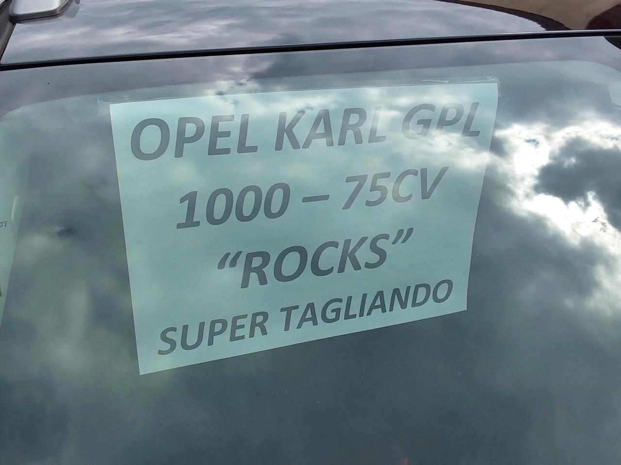Opel Karl Rocks 1.0 73 CV GPL di Serie