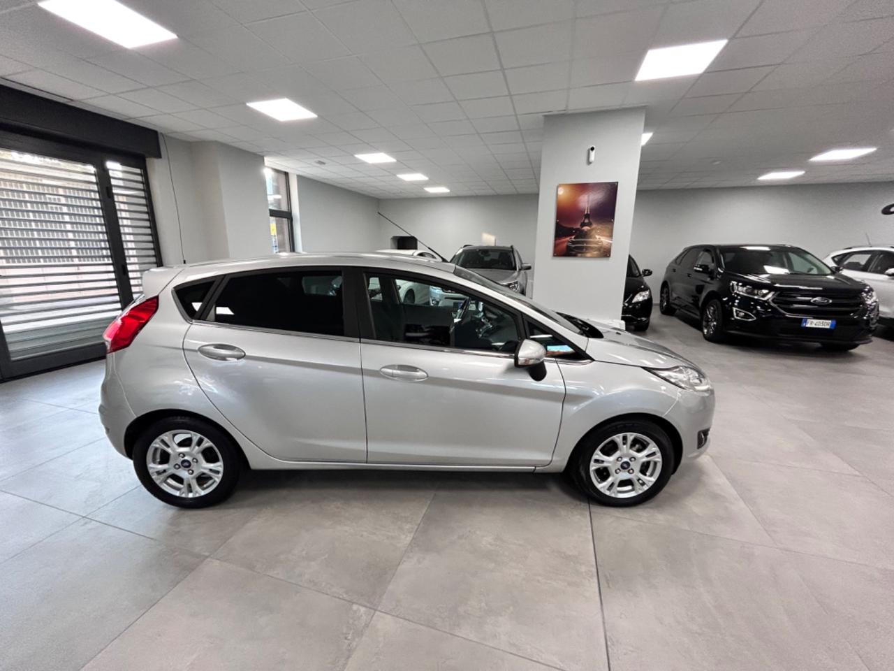 Ford Fiesta 1.5 TDCi 75CV 5 porte Titanium