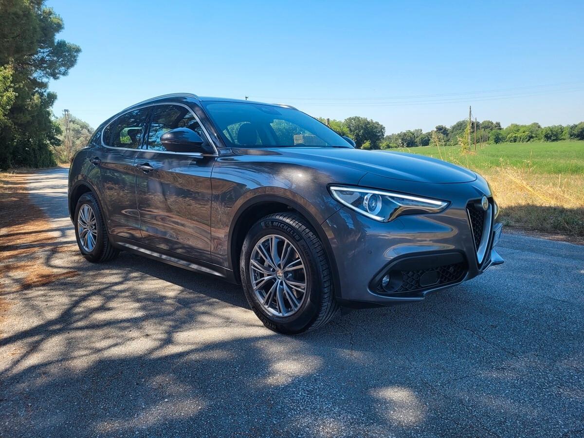 Alfa Romeo Stelvio 2.2 Turbodiesel 190 CV AT8 Q4 Business