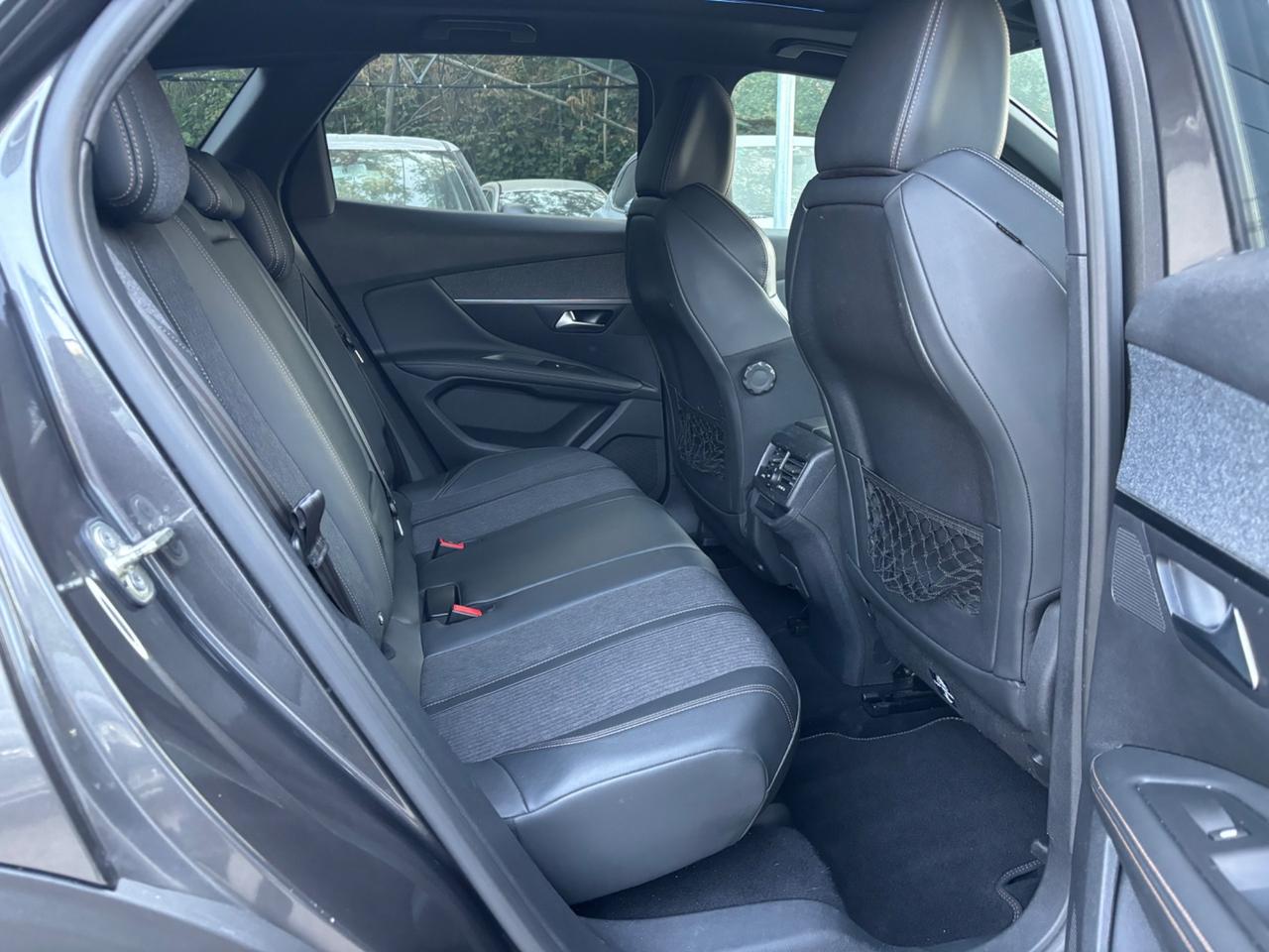 Peugeot 3008 hdi 130cv automatica GT Line