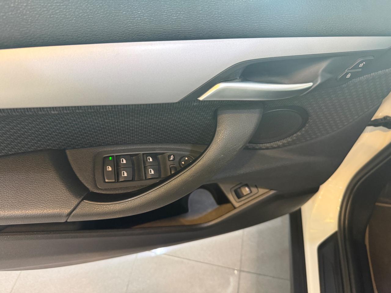 Bmw X2 sdrive18d Business X