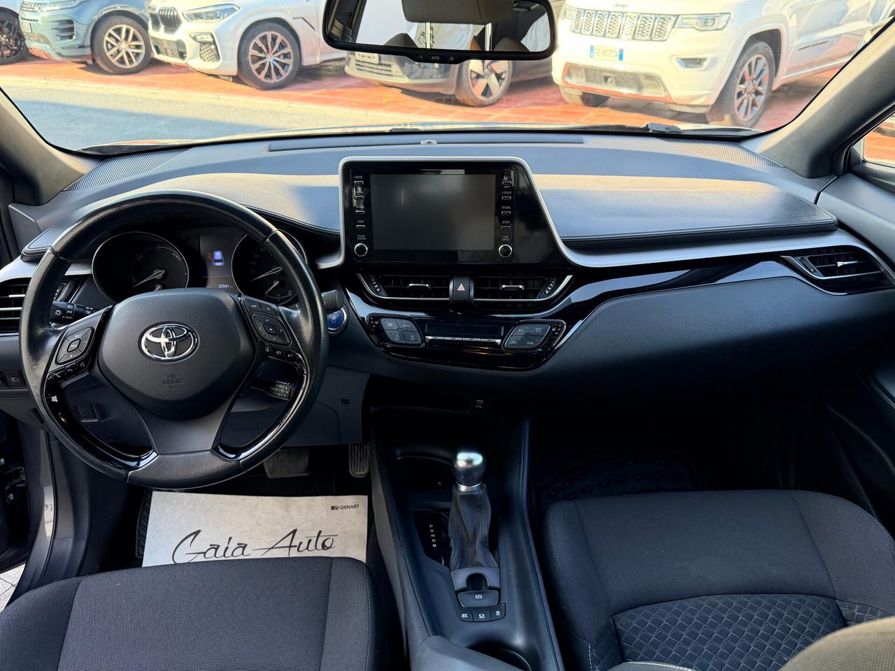 Toyota C-HR 1.8 Hybrid E-CVT Business