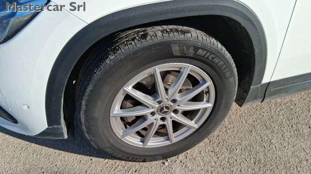 MERCEDES-BENZ GLA 180 GLA 180D Business Extra auto TG : GM513KY