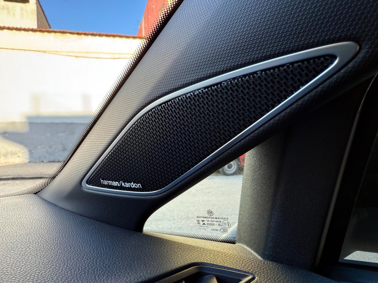 Volkswagen Golf 8 R PERFORMANCE