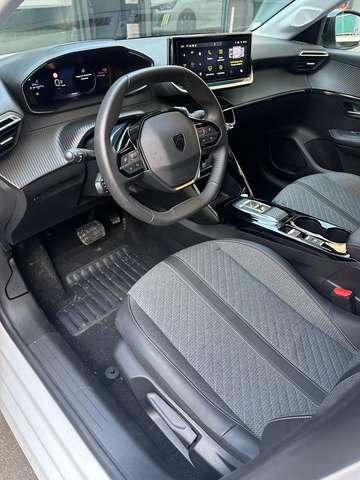 Peugeot 208 1.2 Hybrid Allure 110cv e-dcs 6