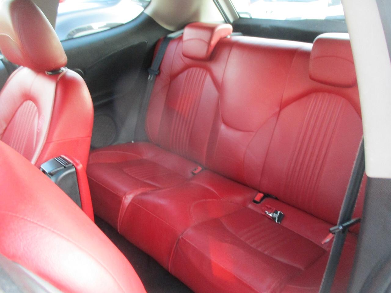 Alfa Romeo MiTo 1.3 JTDm-2 95 CV Distinctive Sport Pack