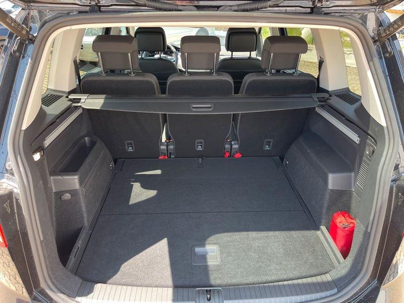Volkswagen Touran 1.5 TSI ACT DSG MOVE Camera ACC Navi Cockpit 16"