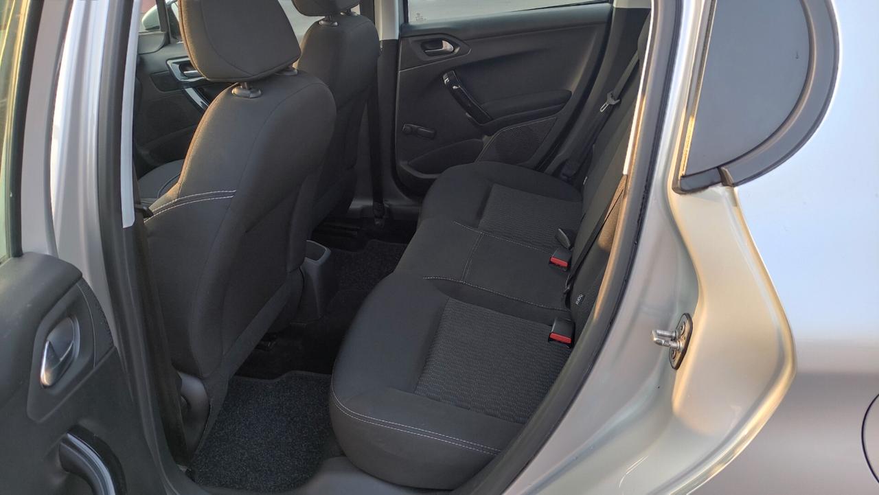 Peugeot 208 PureTech 82 5p. GPL Allure NEOPATENTATI - 2018