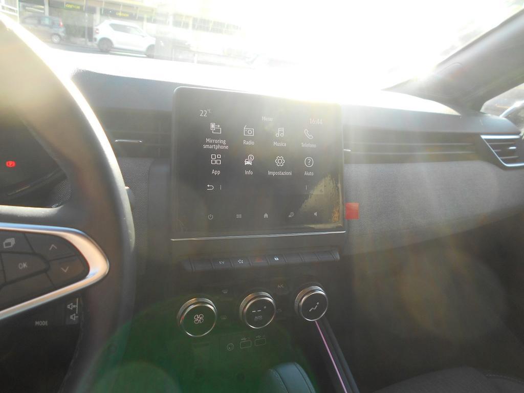 Renault Clio 1.6 E-Tech full hybrid Techno