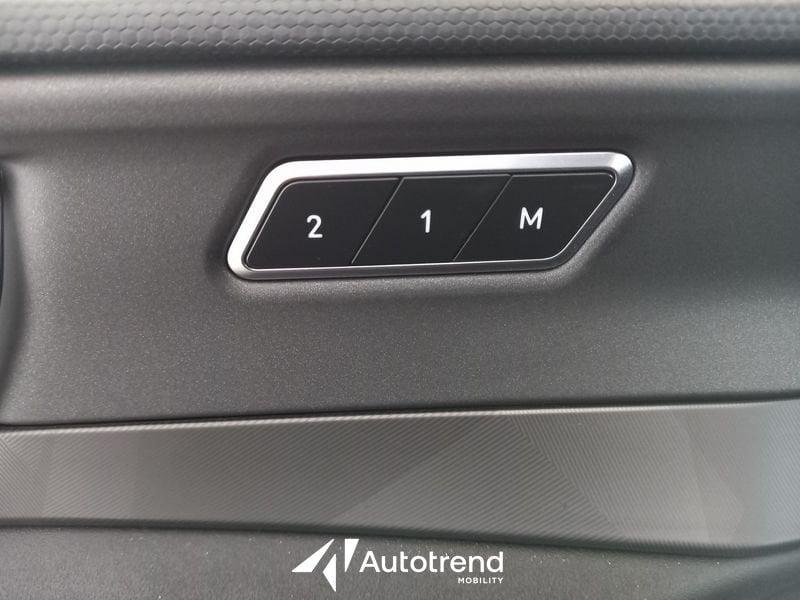 Lynk & Co 01 MY23 1.5 Plug-In Hybrid 261 CV Automatica NAVI TETTO LED