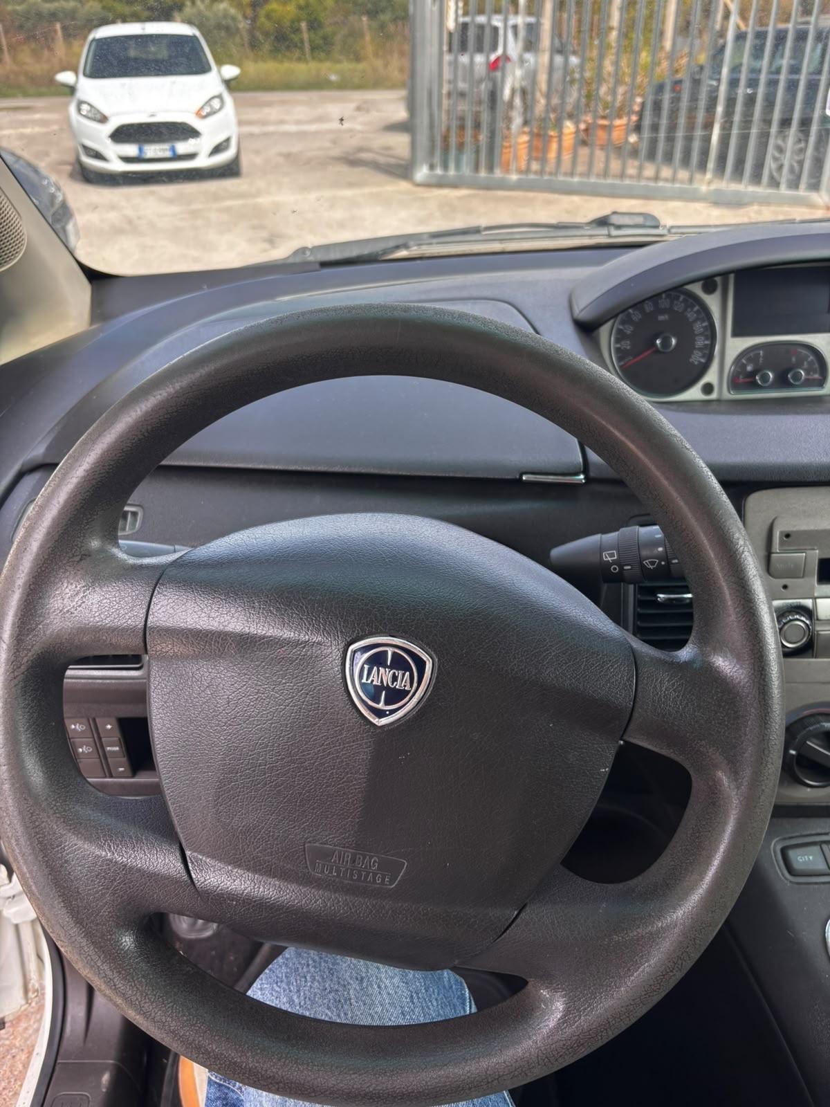Lancia MUSA 1.4 Argento Ecochic GPL