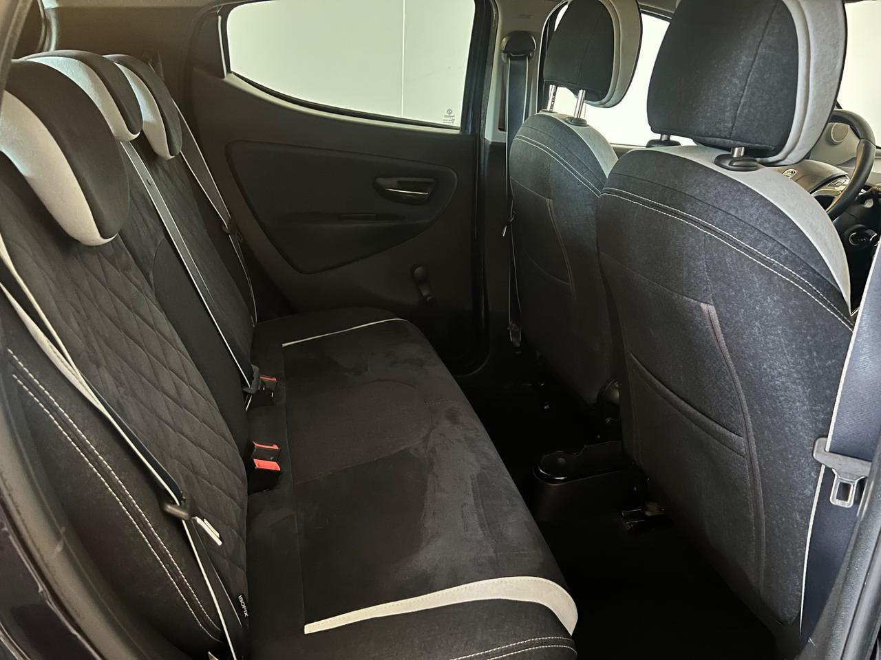 Lancia Ypsilon 1.2 69 CV 5 porte Mya