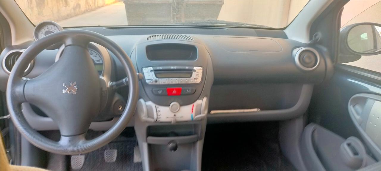 Peugeot 107 1.0 68CV 5p. Desir