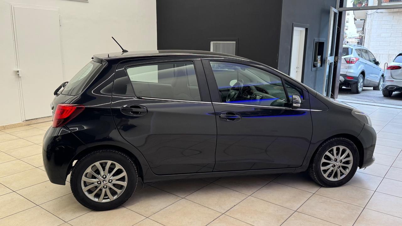 Toyota Yaris 1.4 D-4D 5 porte Lounge-2016
