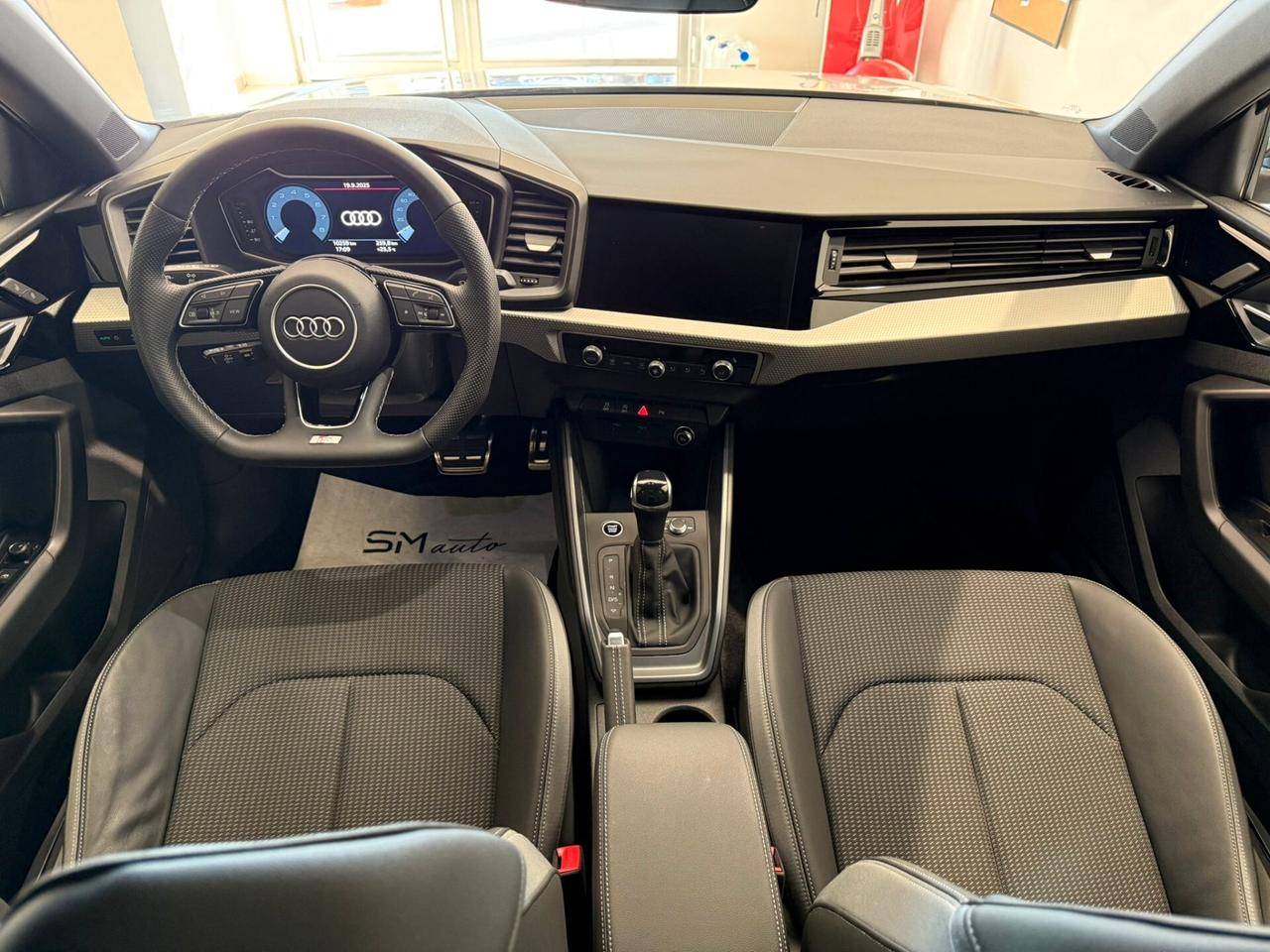 Audi A1 allstreet 30 TFSI S tronic Identity Contrast
