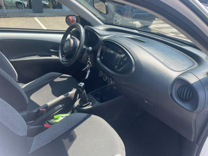 Toyota Aygo X 1.0B (72 CV) Active