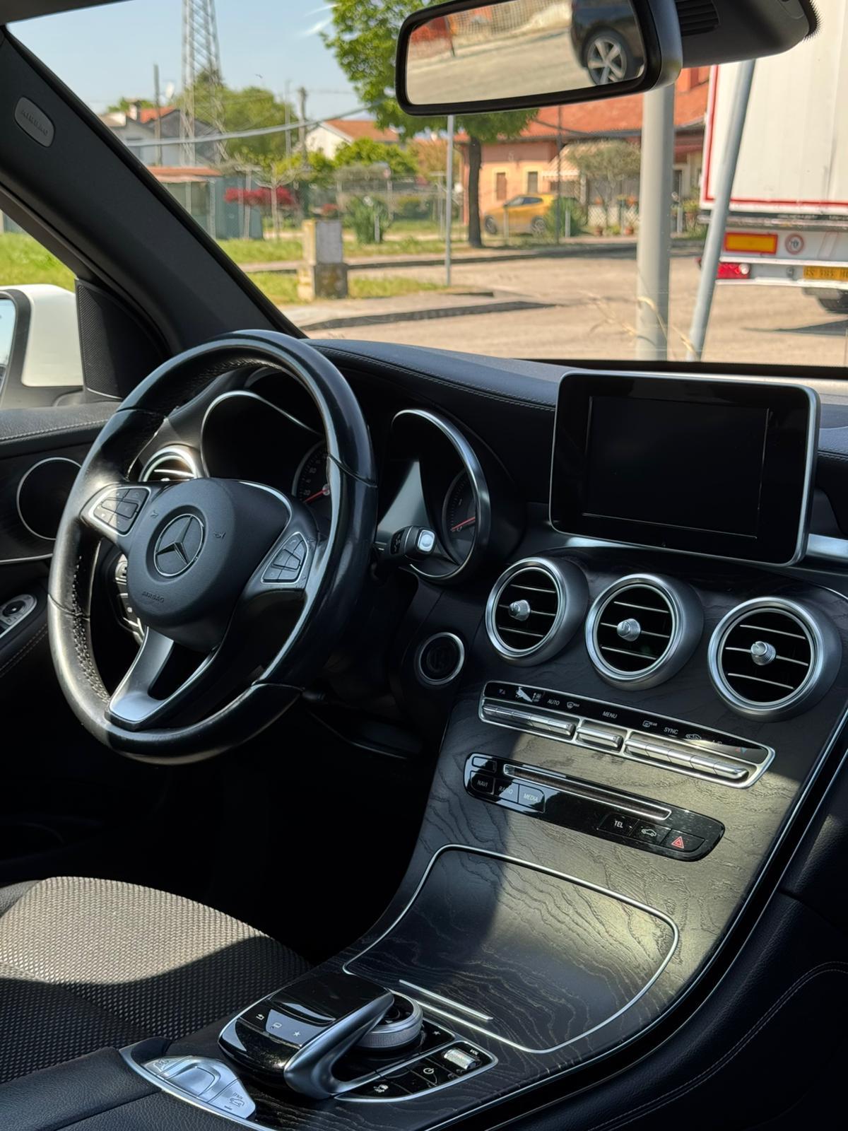 Mercedes GLC SUV GLC 250 d Business 4matic auto