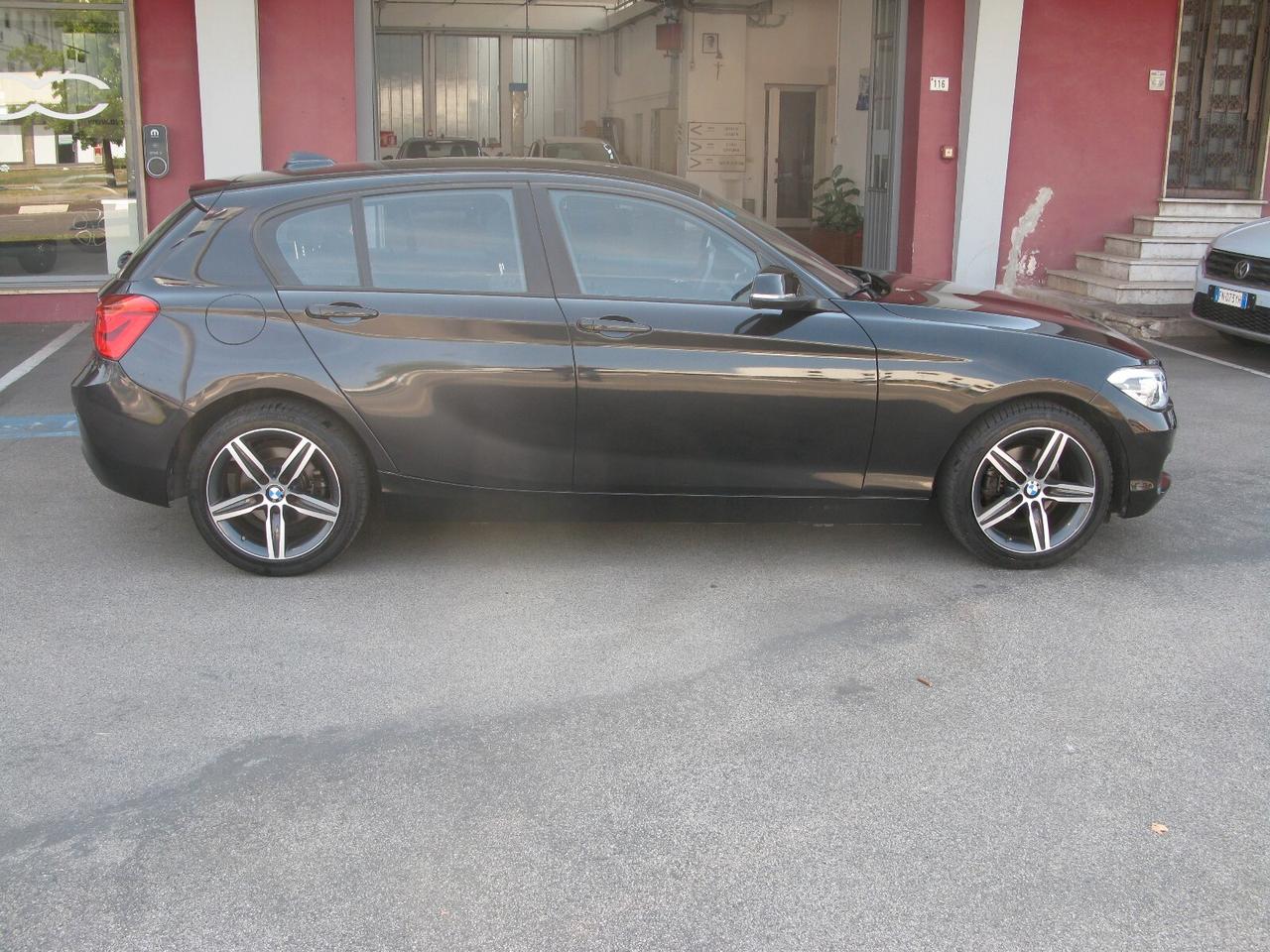 Bmw 116 116d 5p. Urban