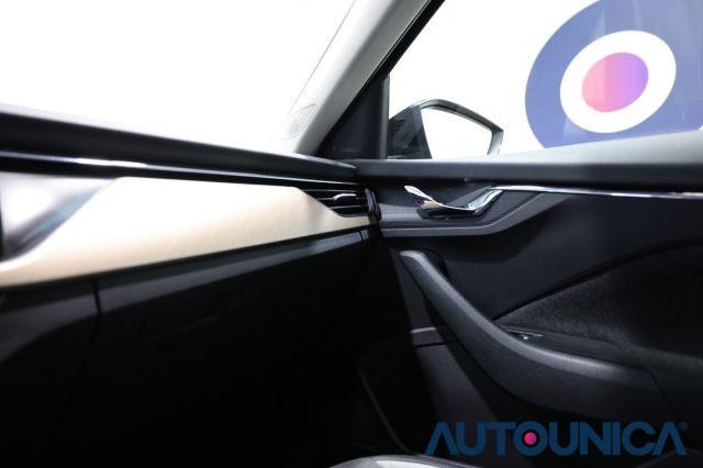 SKODA Kamiq 1.0 TSI 110 CV DSG STYLE FARI LED NEOPATENTATI