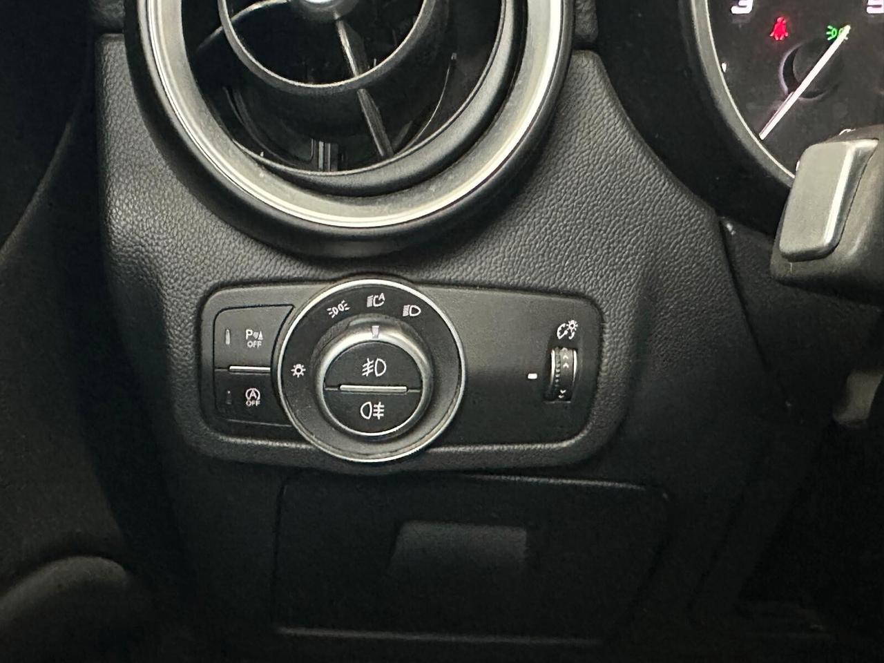 Alfa Romeo Stelvio 2.2 Turbodiesel 180 CV AT8 RWD Super