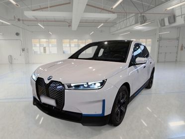 BMW IX XDRIVE50 5 PORTE SUV