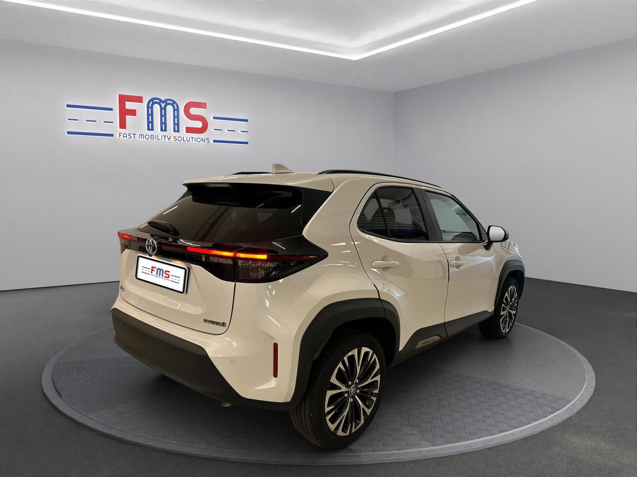 Toyota Yaris Cross 1.5h Lounge fwd 116cv e-cvt