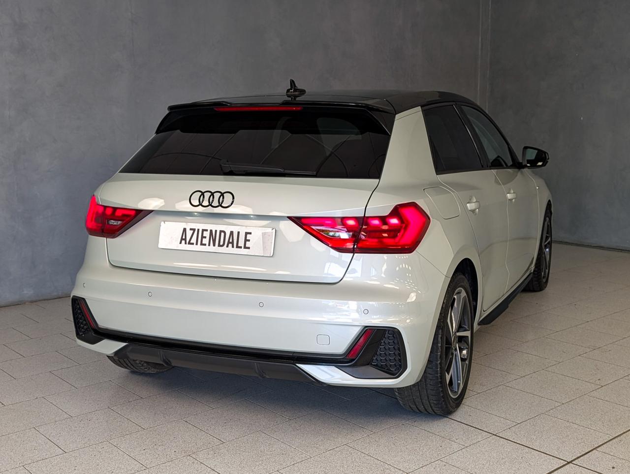 Audi A1 30 TFSI 116cv Adrenalin Black Edition S line