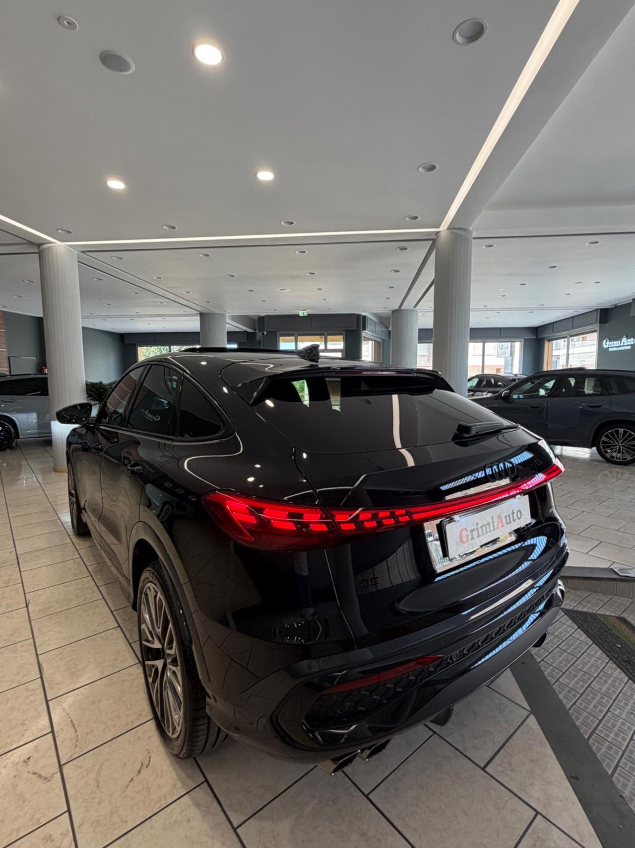 Audi Q5 SPB 40 TDI quattro S tronic Identity Black