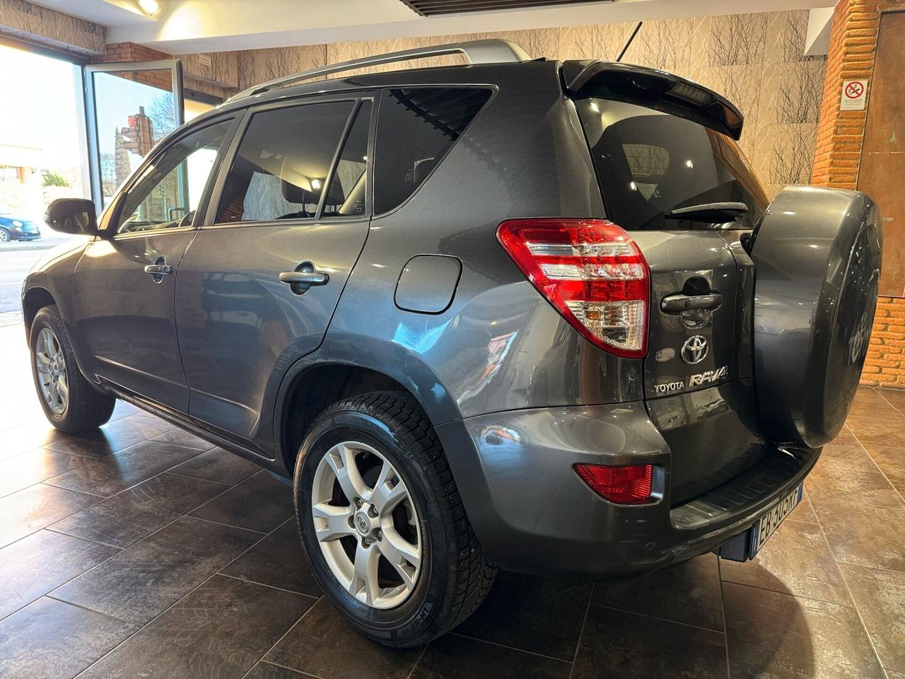 Toyota RAV 4 RAV4 2.2 D-4D 150 CV DPF Luxury