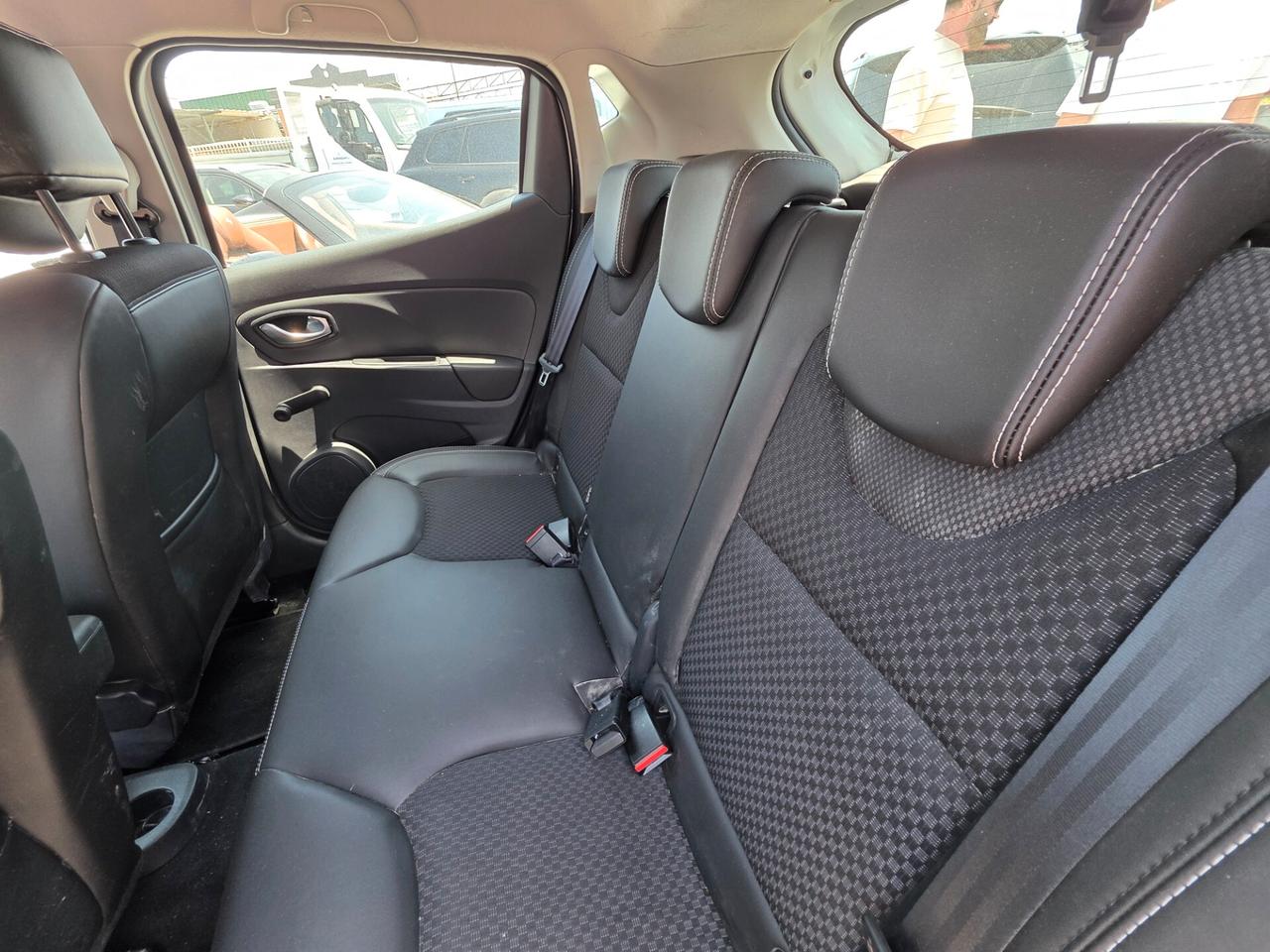 Renault Clio dCi 8V 75 CV 5 porte Moschino Life