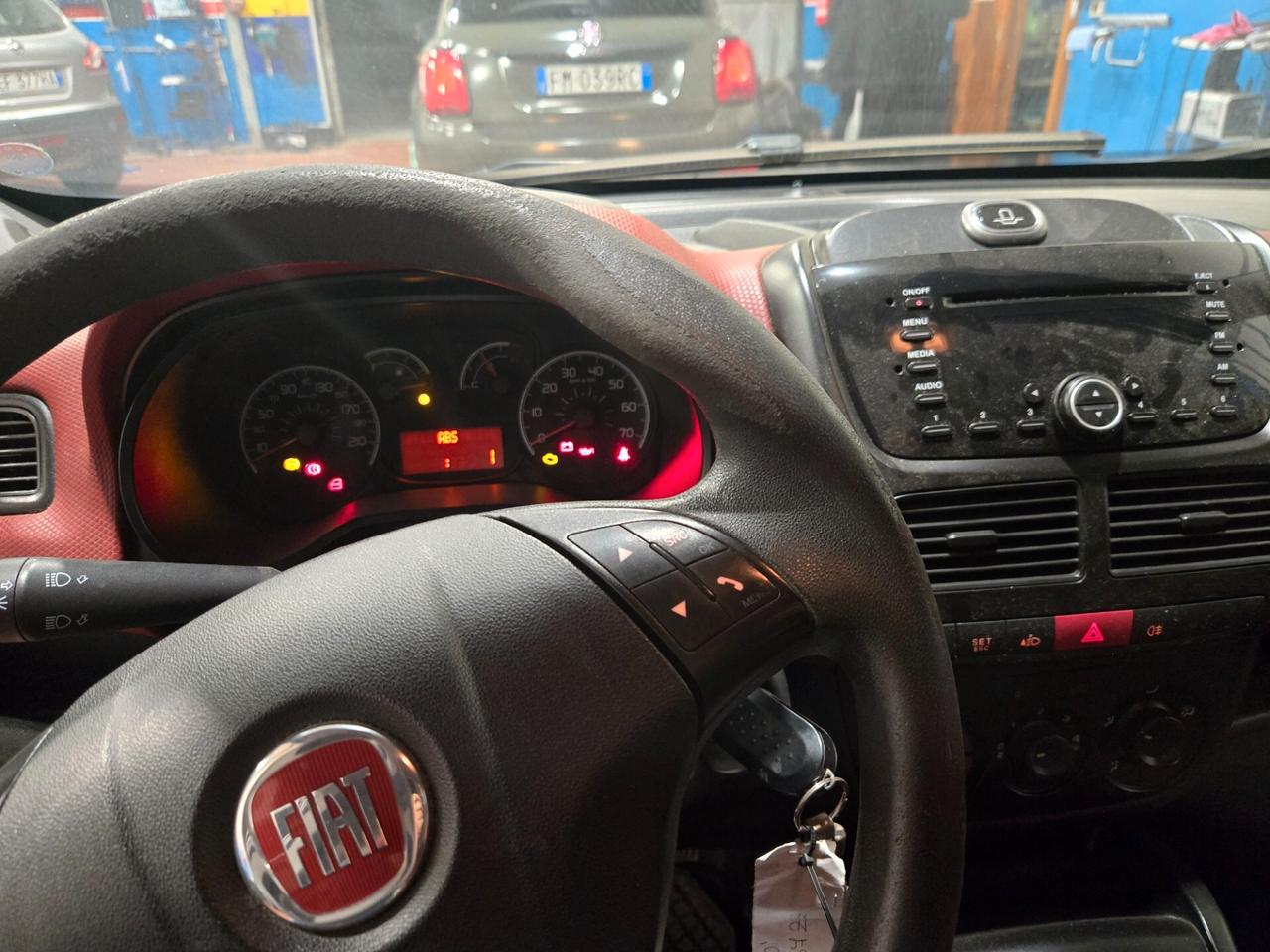 Fiat Doblo 1.6 MJT 16V Dynamic automatica