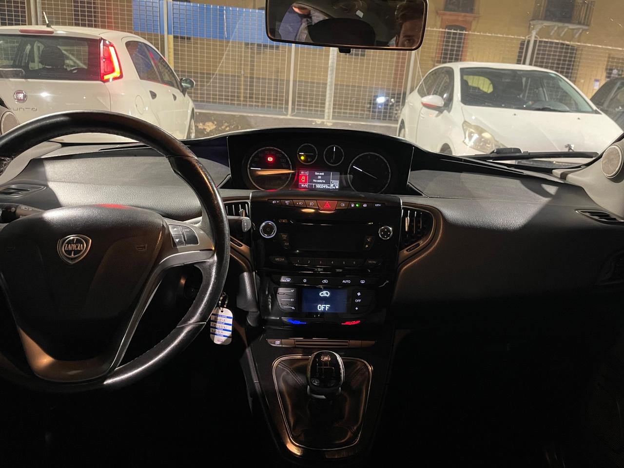 Lancia Ypsilon 1.2 69 CV 5 porte GPL Ecochic Platinum