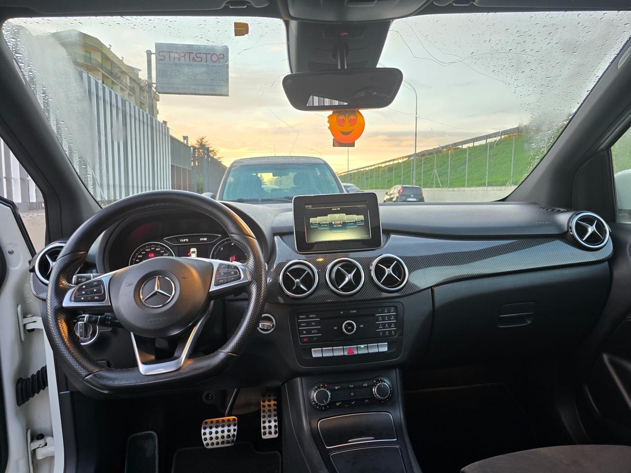 Mercedes-benz B 200 B 200 d Automatic Premium amg