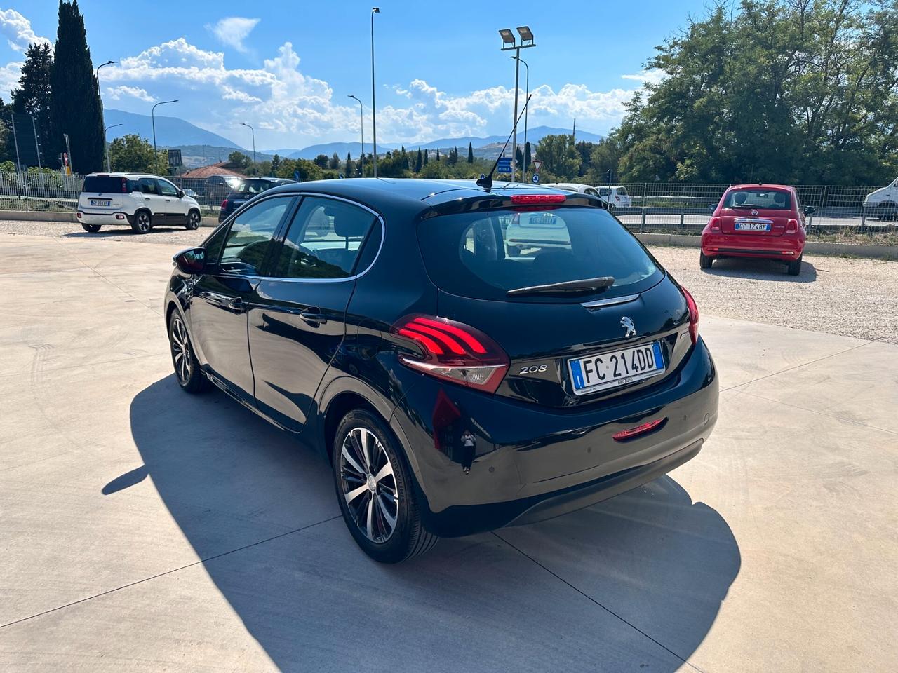Peugeot 208 BlueHDi 75 5 porte Allure