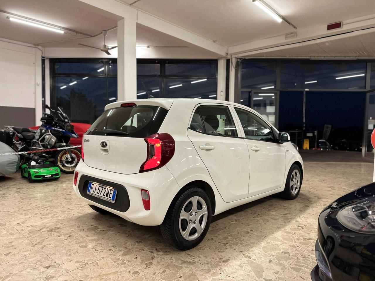 Kia Picanto 1.0 12V 5 porte Glam 09/2017 Neopatentati