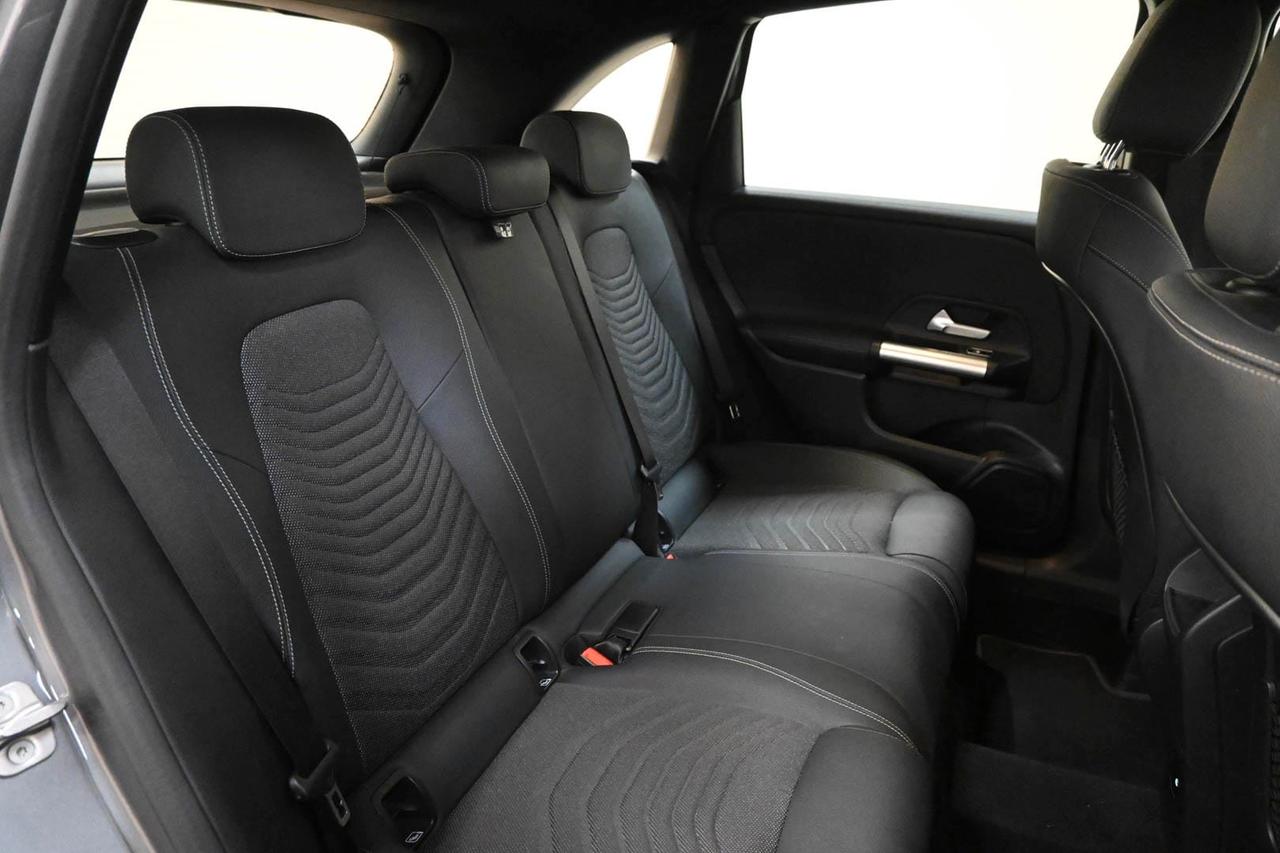 MERCEDES Classe B (W247) B 180 Automatic Ad...