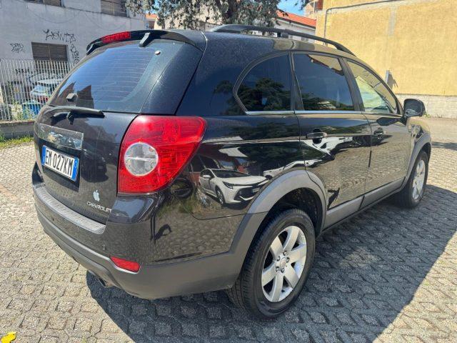 CHEVROLET Captiva 2.2 VCDi 163CV 2WD LS 7 POSTI