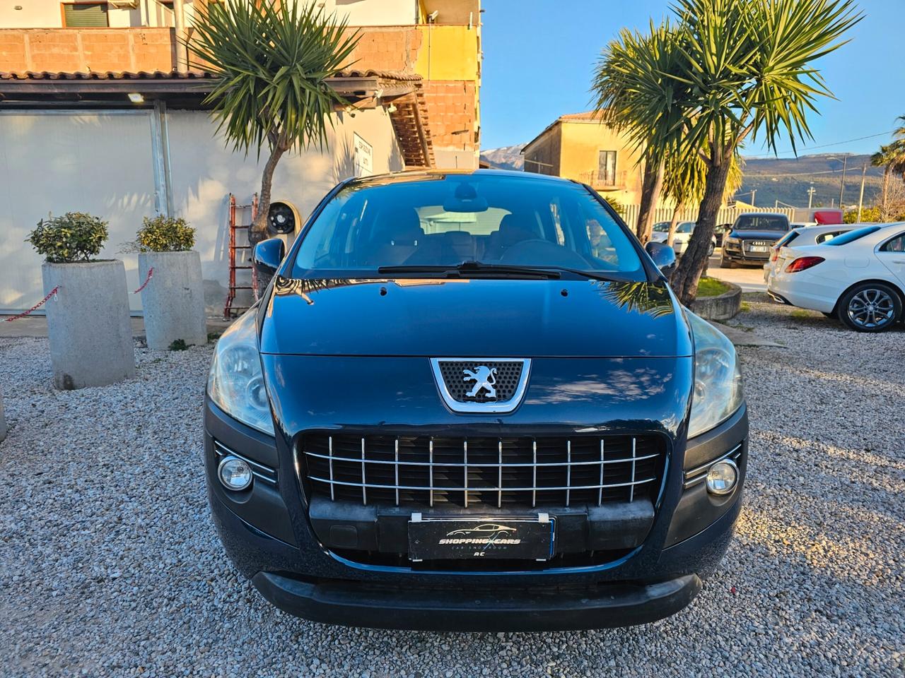 Peugeot 3008 1.6 HDi 112CV cambio robotizzato Business