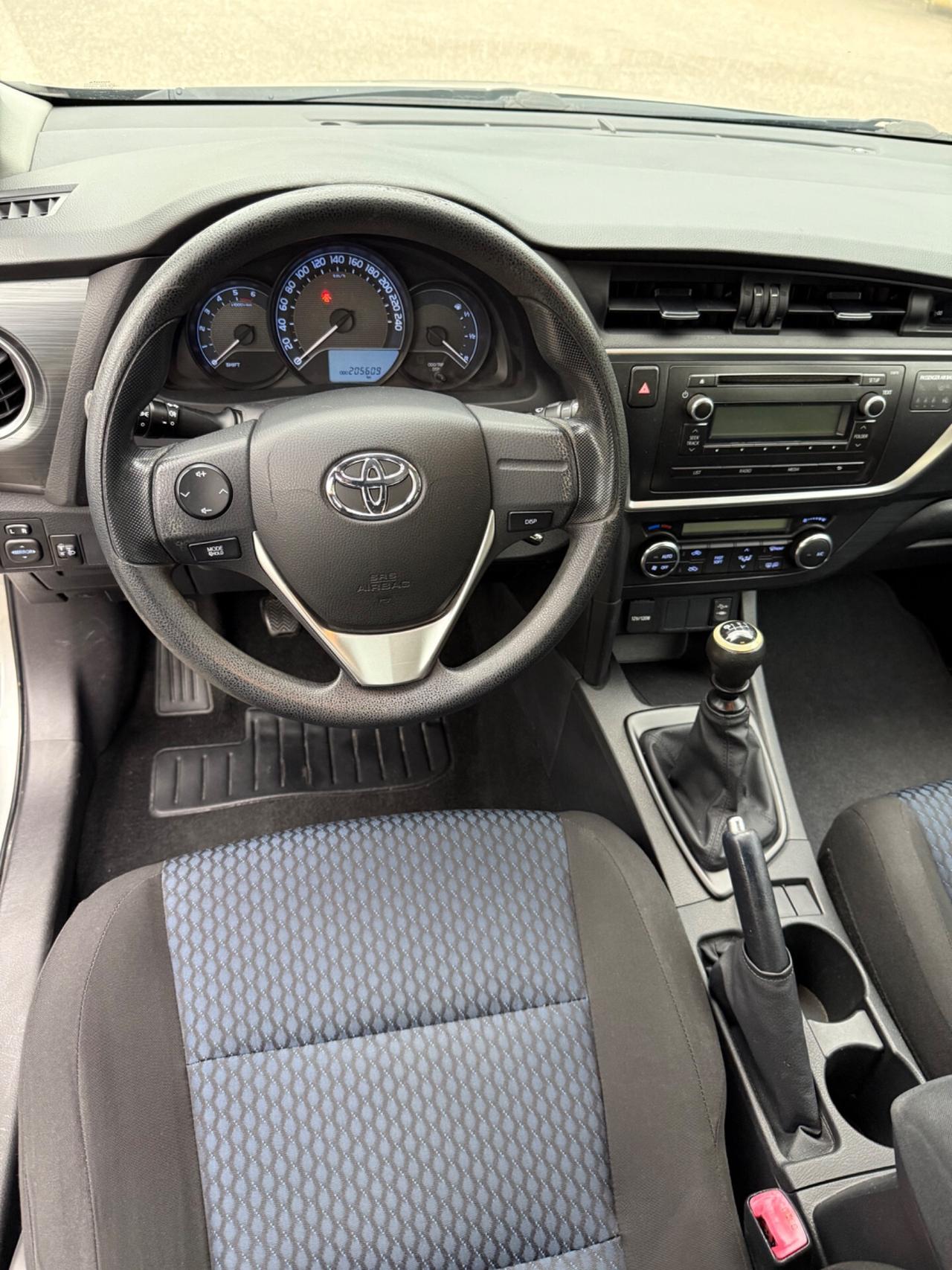Toyota Auris Touring Sports 1.4 D-4D Active