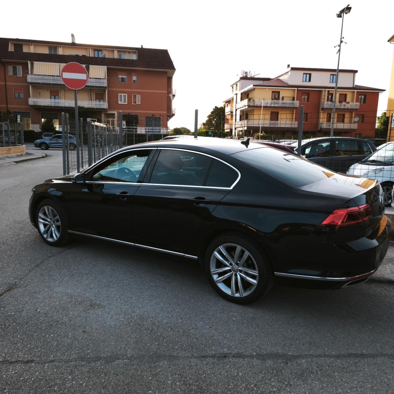 Volkswagen Passat 2.0 TDI SCR EVO DSG Business