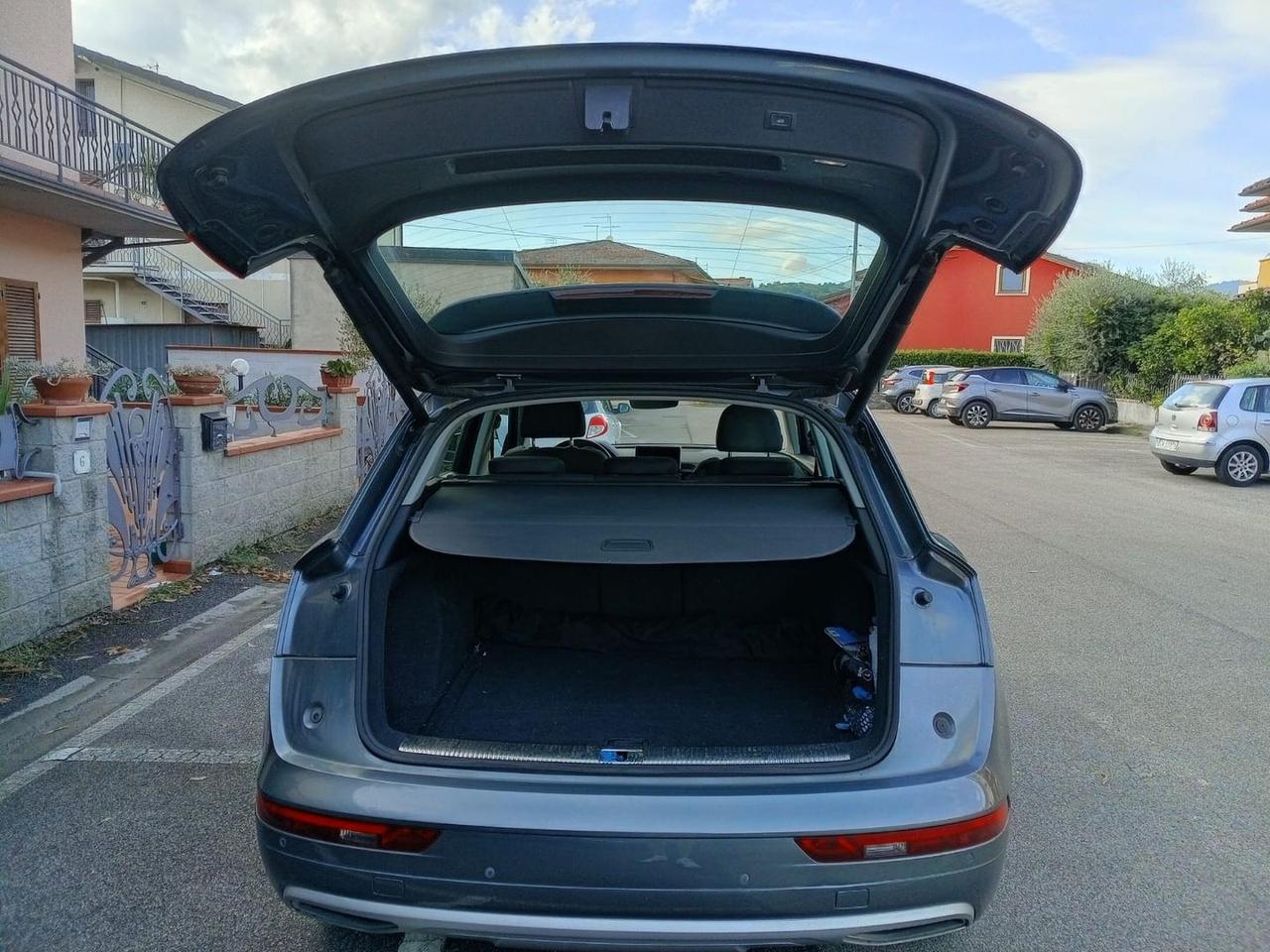 Audi Q5 Business Sport 2.0 40 TDI #7006