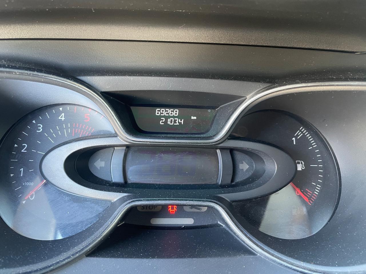 Renault Captur 1.5dci 90cv SINISTRATO 2019