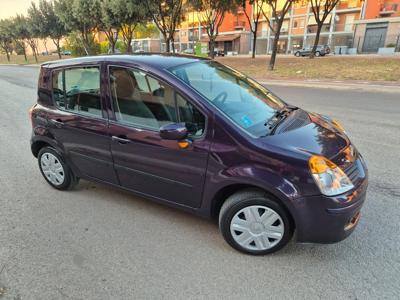 Renault modus 1.2 benzina anno 06 viola