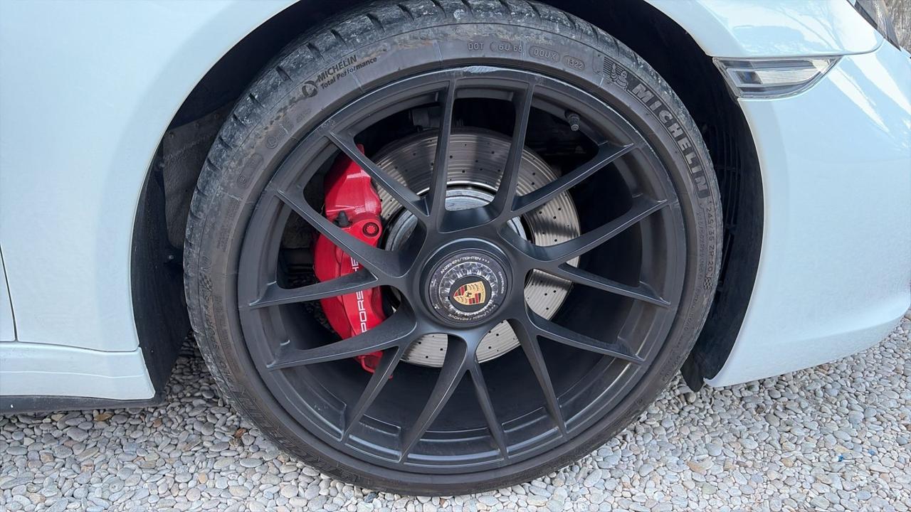 Porsche 911 3.0 Carrera 4 GTS Cabriolet