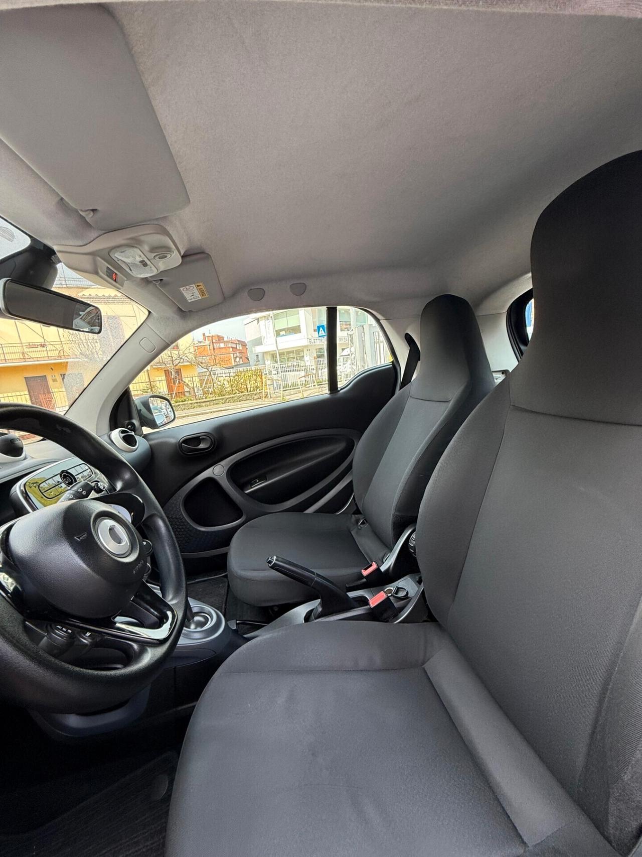 SMART FORTWO AUTOMATICA *ADATTA NEOPATENTATI