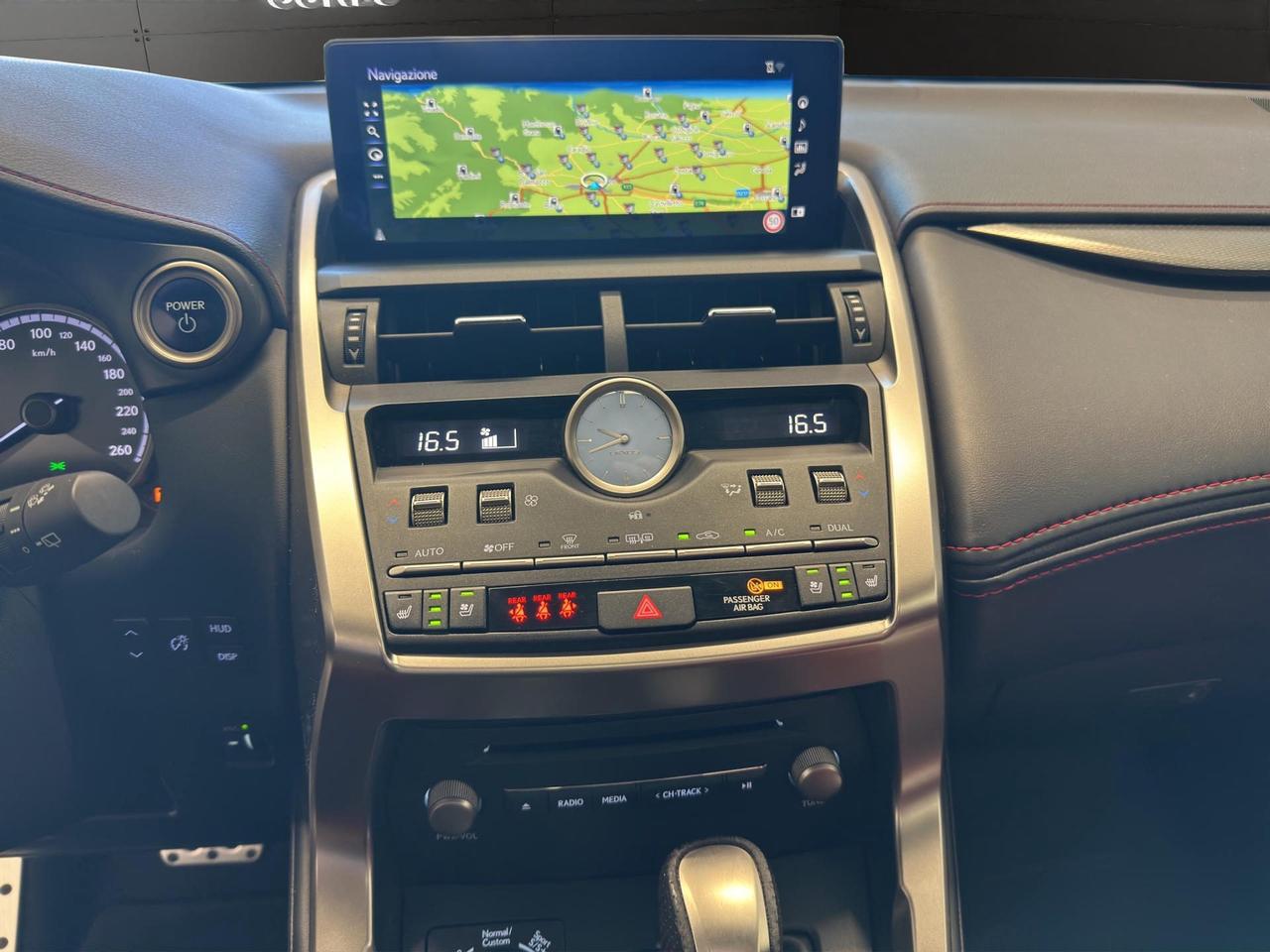 Lexus NX 300h 2.5 F Sport 4wd cvt